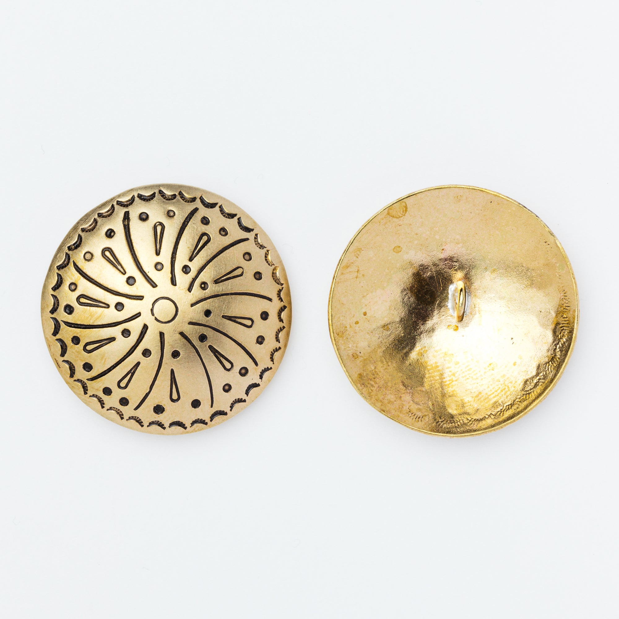 SL0711 Spiral Large concho F