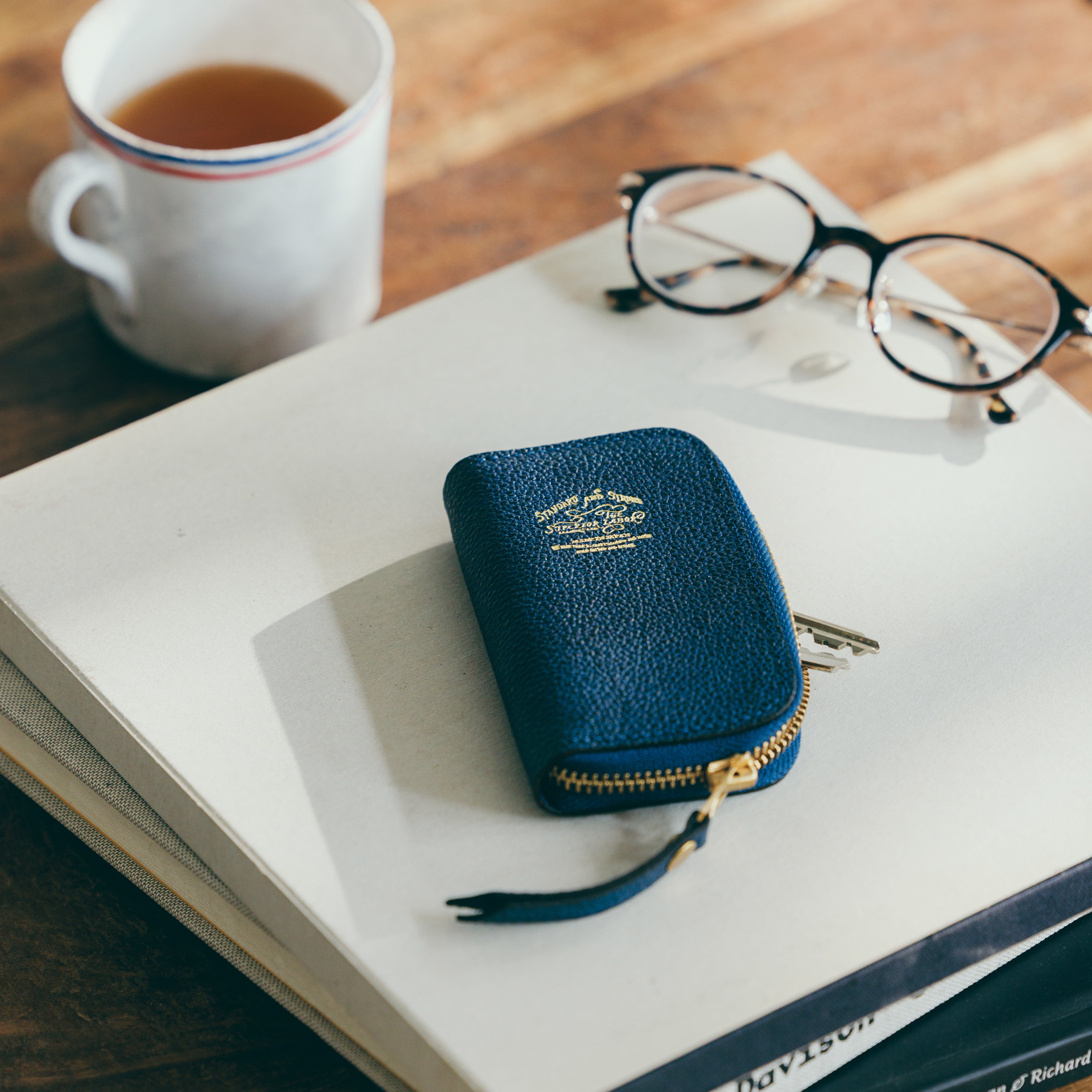 SL0311 KUROZAN indigo zip key case