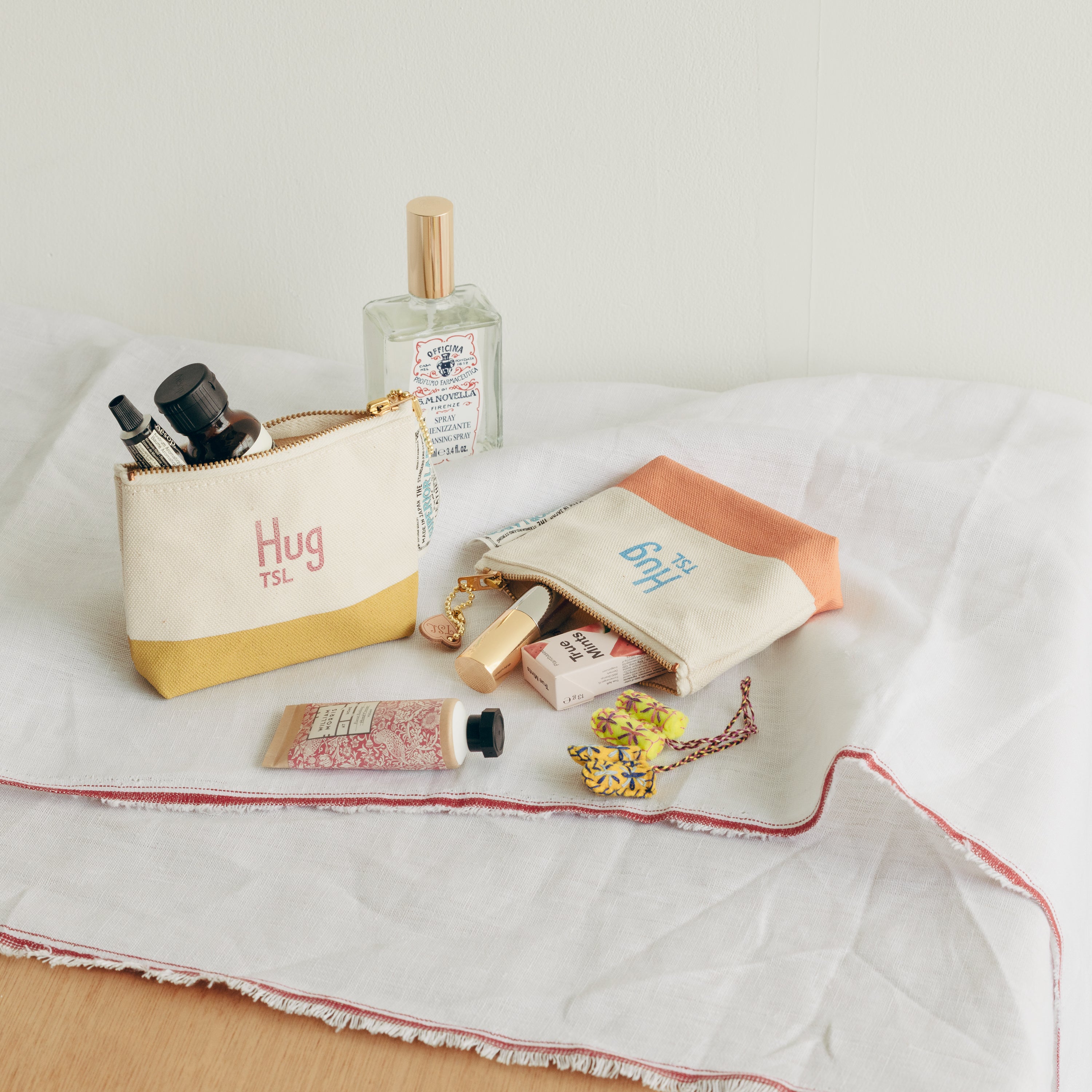 SL1161 TSL Hug pouch #01