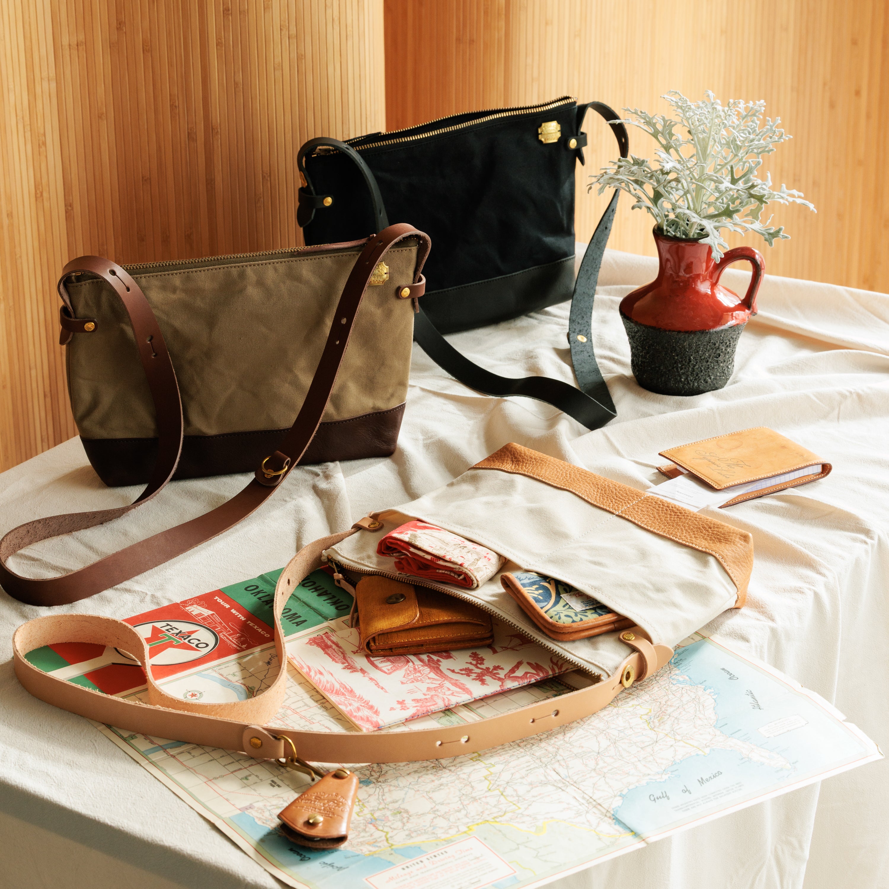 SL0038 leather bottom shoulder bag L